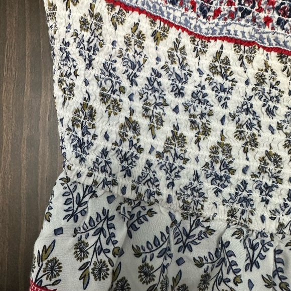 Adorable Girls Shorts Romper Size 10/12 - Picture 4 of 4